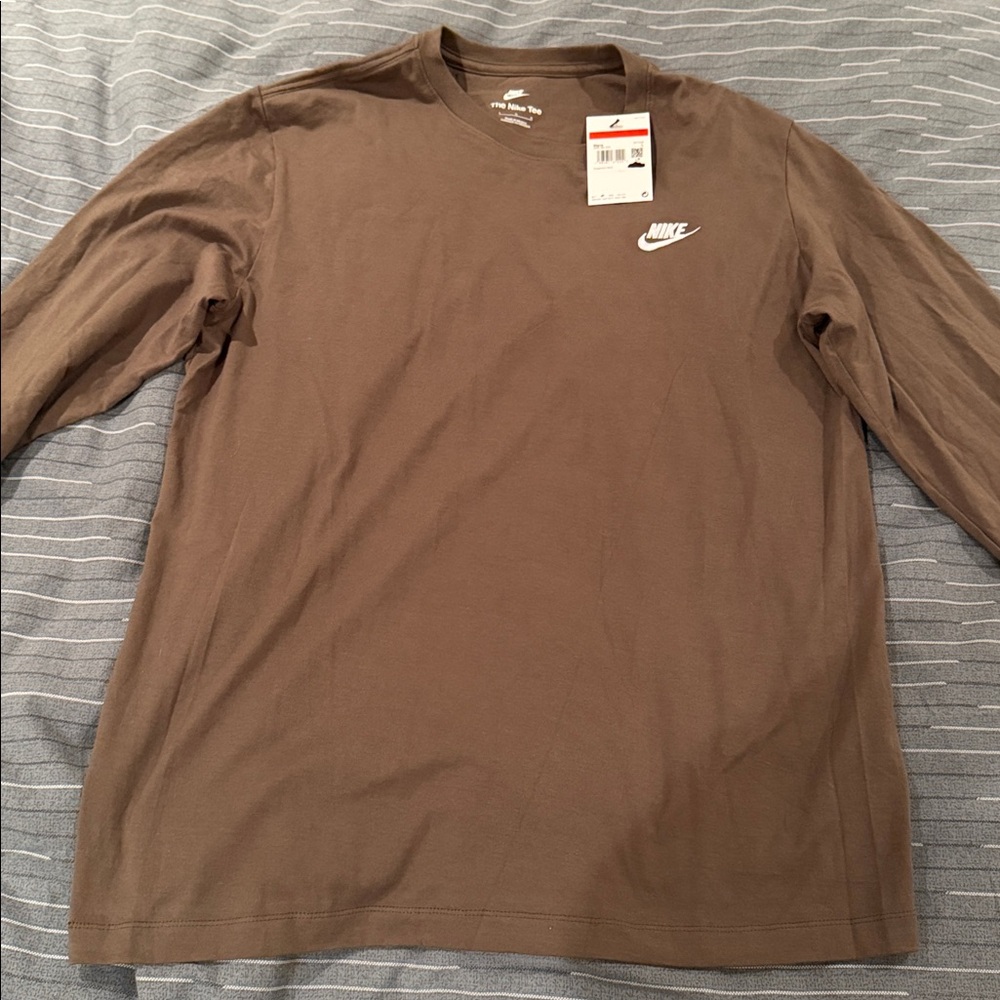 Men's Long-Sleeve Sportswear Club T-Shirt
